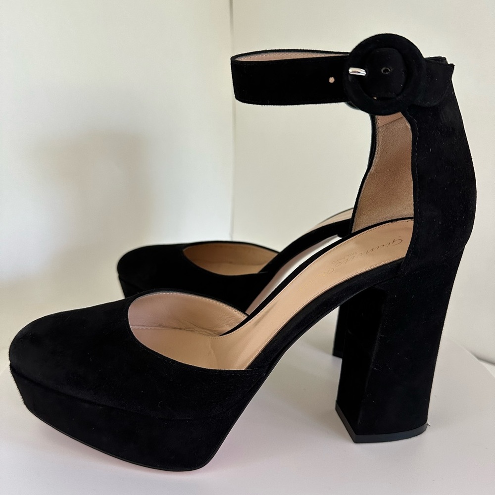 GIANVITTO ROSSI 4-inch heels and 1.5-inch sole black suede pumps in 7.5 size.